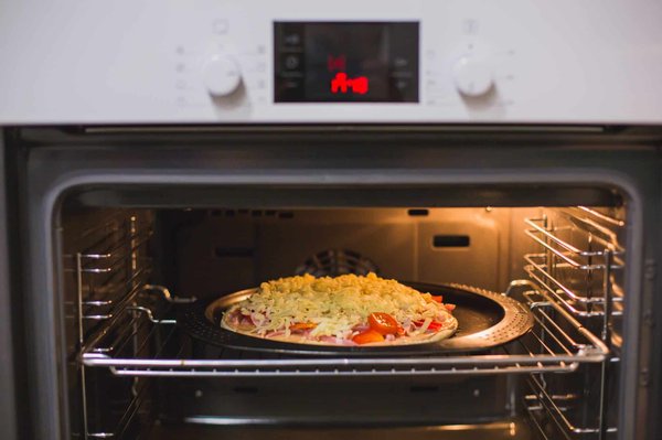 Mini fou à pizza : différents types, avantages et conseils d'entretien